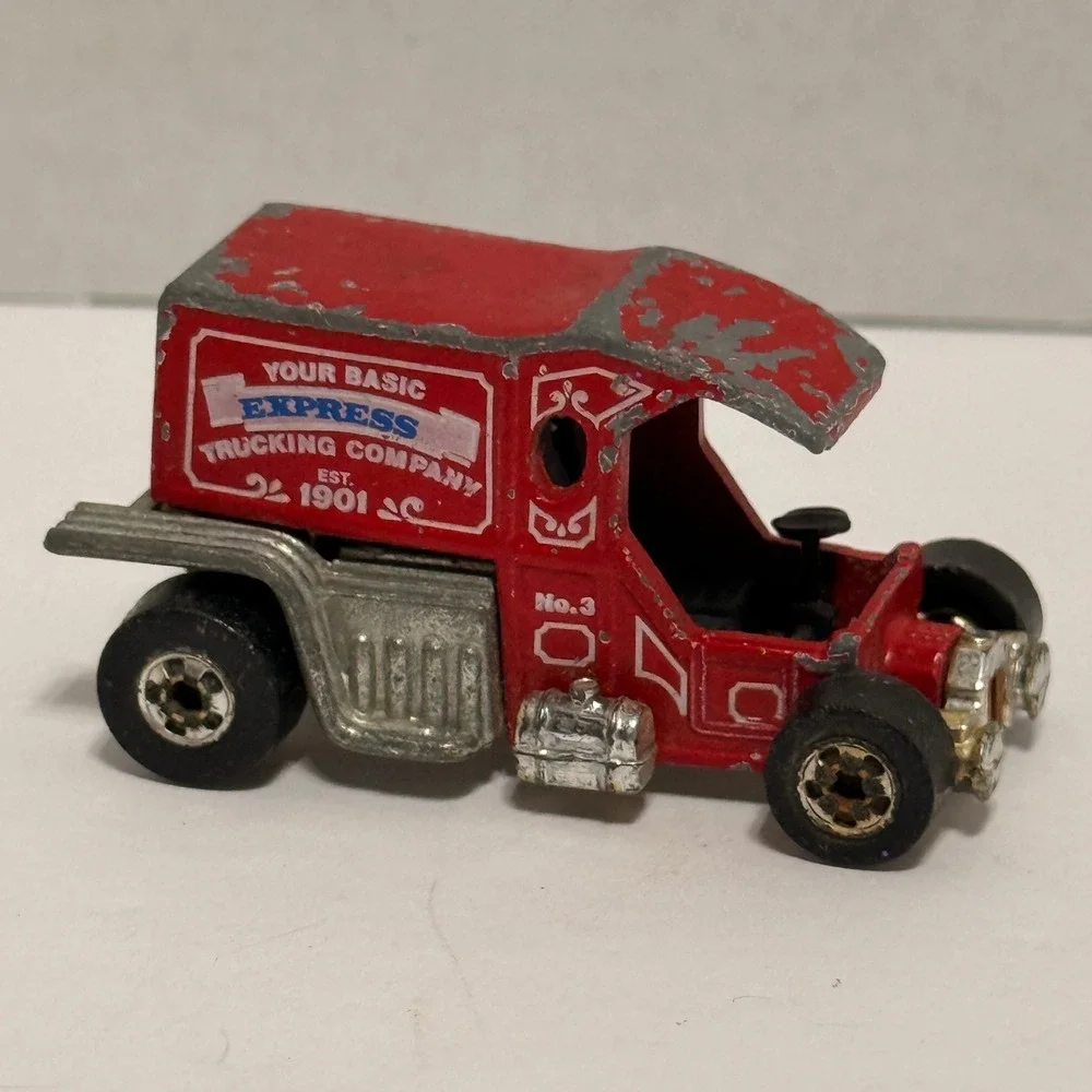 Hot Wheels T‎ Totaller Truck Red Diecast Toy Car Mattel 1976